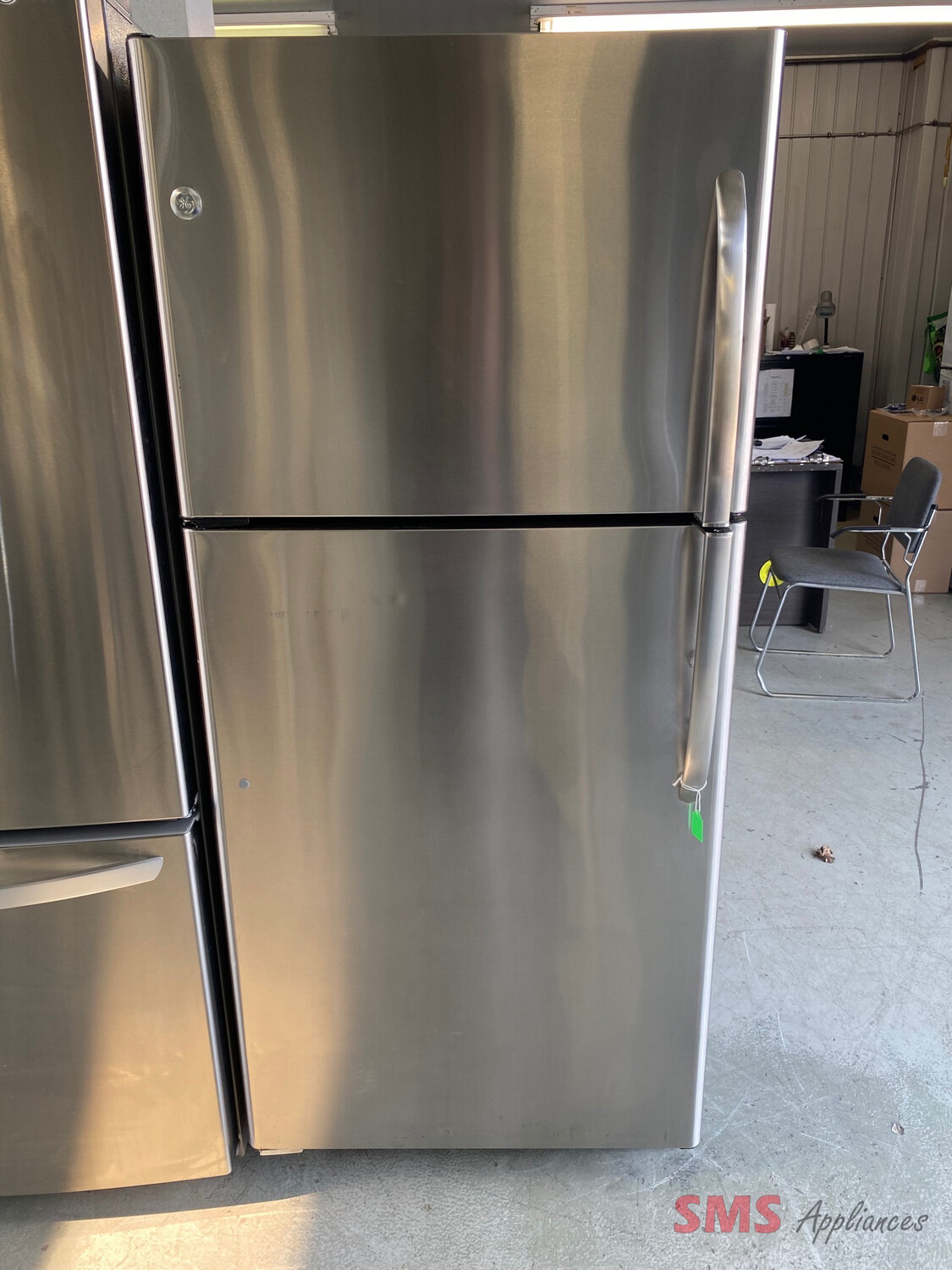 GE 30" Top Mount Refrigerator 17.7 Cu. Ft. GTS181SXARSS