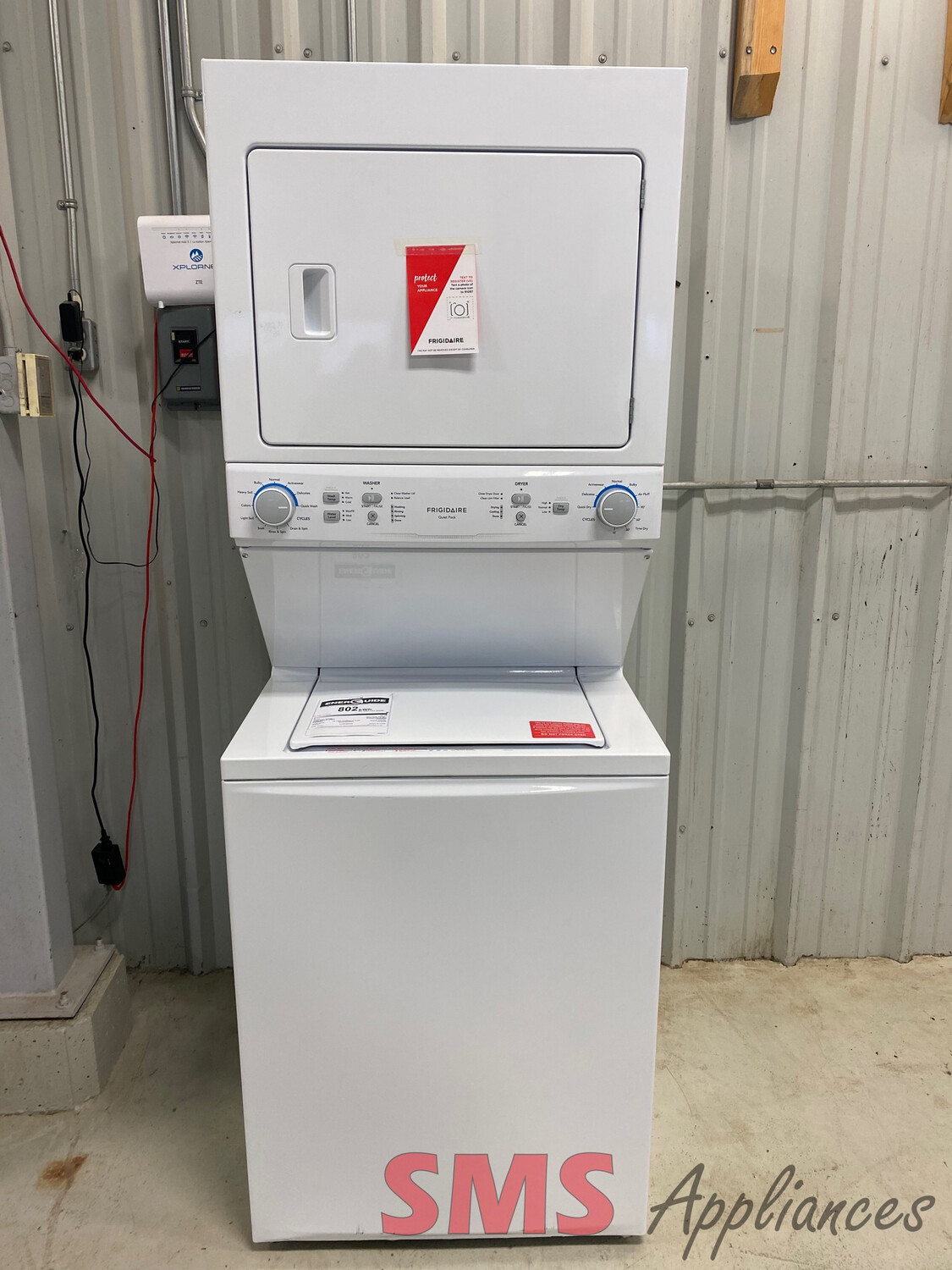 Open Box- Scratch & Dent Frigidaire 27" Laundry Center 10.1 Cu. Ft. FLCE752CAW4