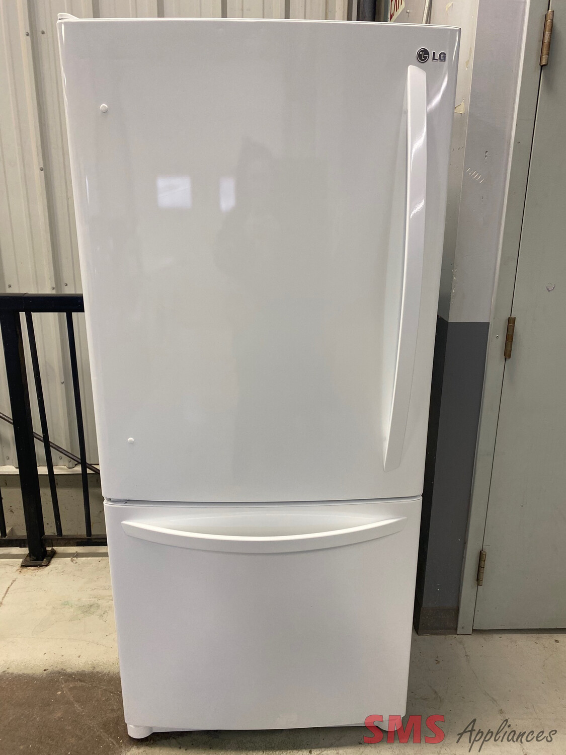 LG 30" Bottom Mount Refrigerator 19.7 Cu. Ft. LDN20718SW