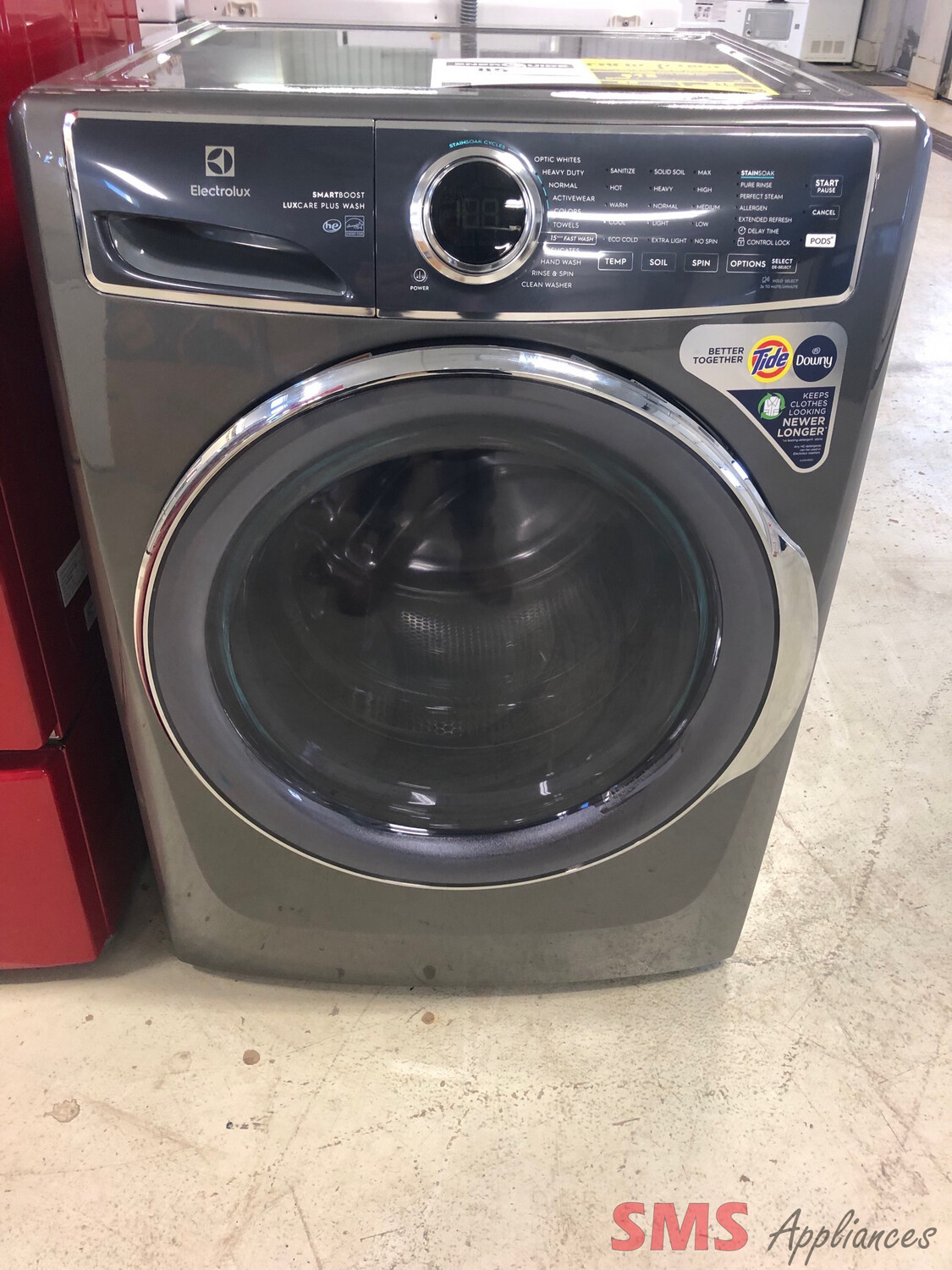 Open Box- Scratch and Dent Electrolux 27" Front Load Washer 5.2 Cu. Ft. ELFW7637AT
