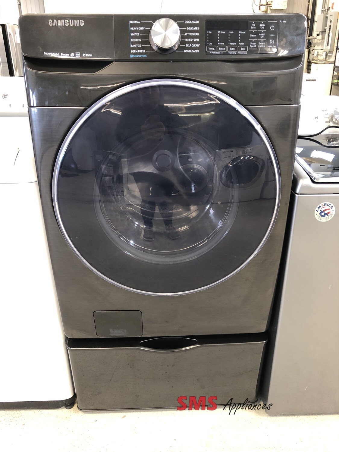Samsung 27" Front Load Washer 5.2 Cu. Ft. WF45R6300AV