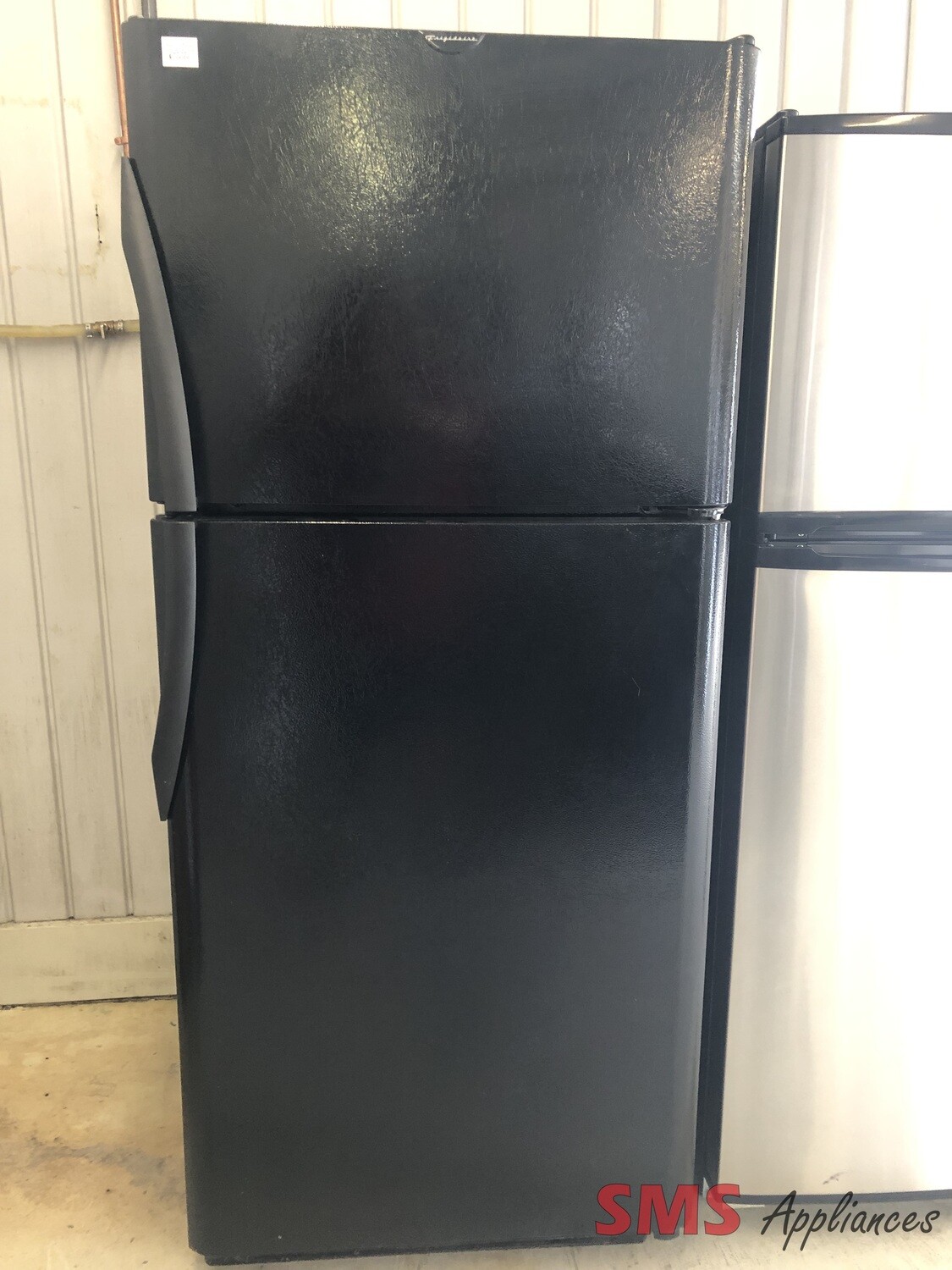 Frigidaire 30" Top Mount Refrigerator 20.5 Cu. Ft. FRT21S6AB8