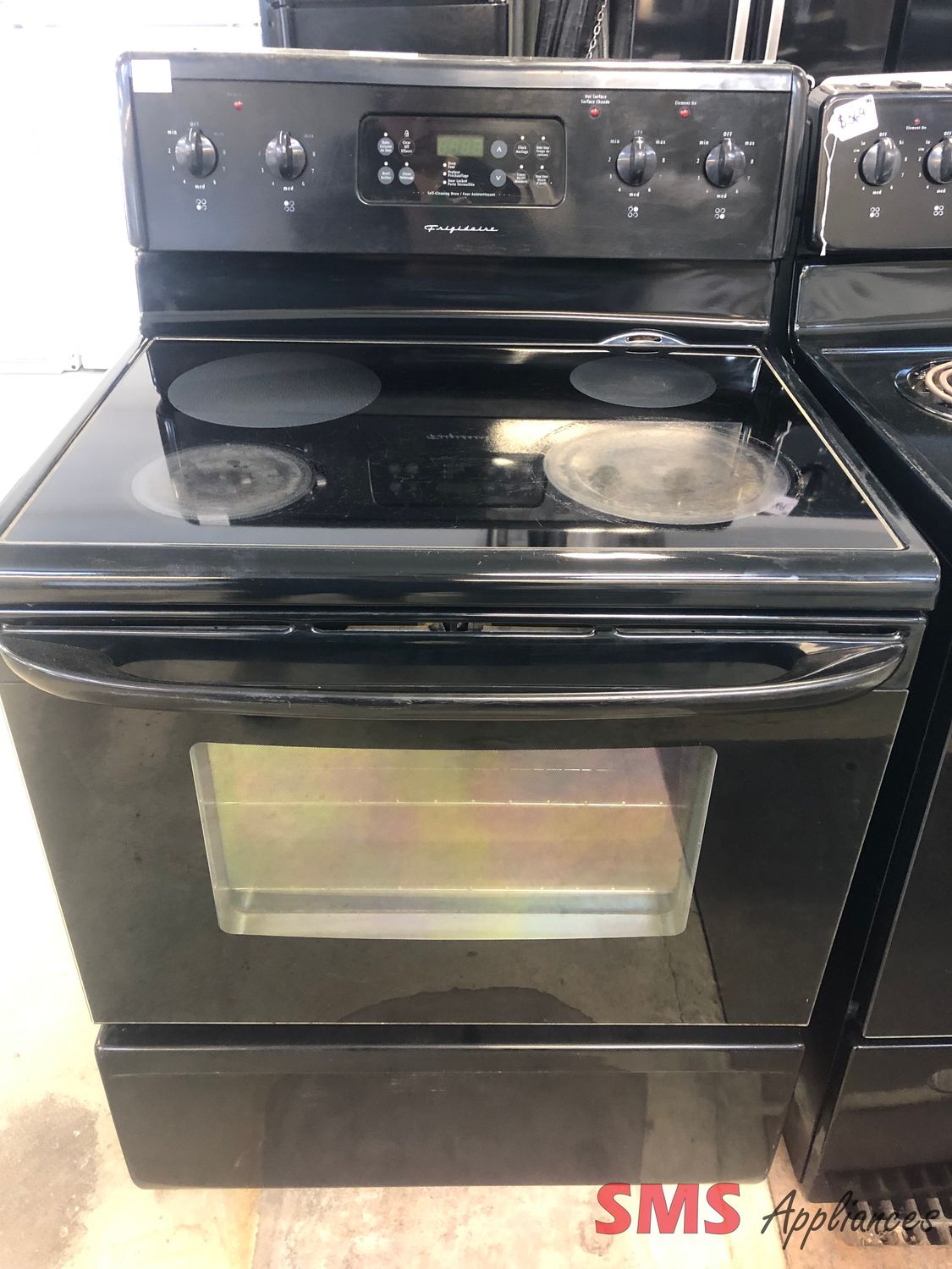 Frigidaire 30" Freestanding Electric Stove CFEF372CB2