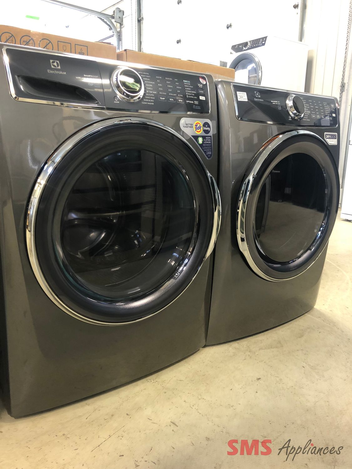Open Box - Scratch & Dent - Electrolux 27" Washer and Dryer Set ELFW7637AT / ELFE763CAT
