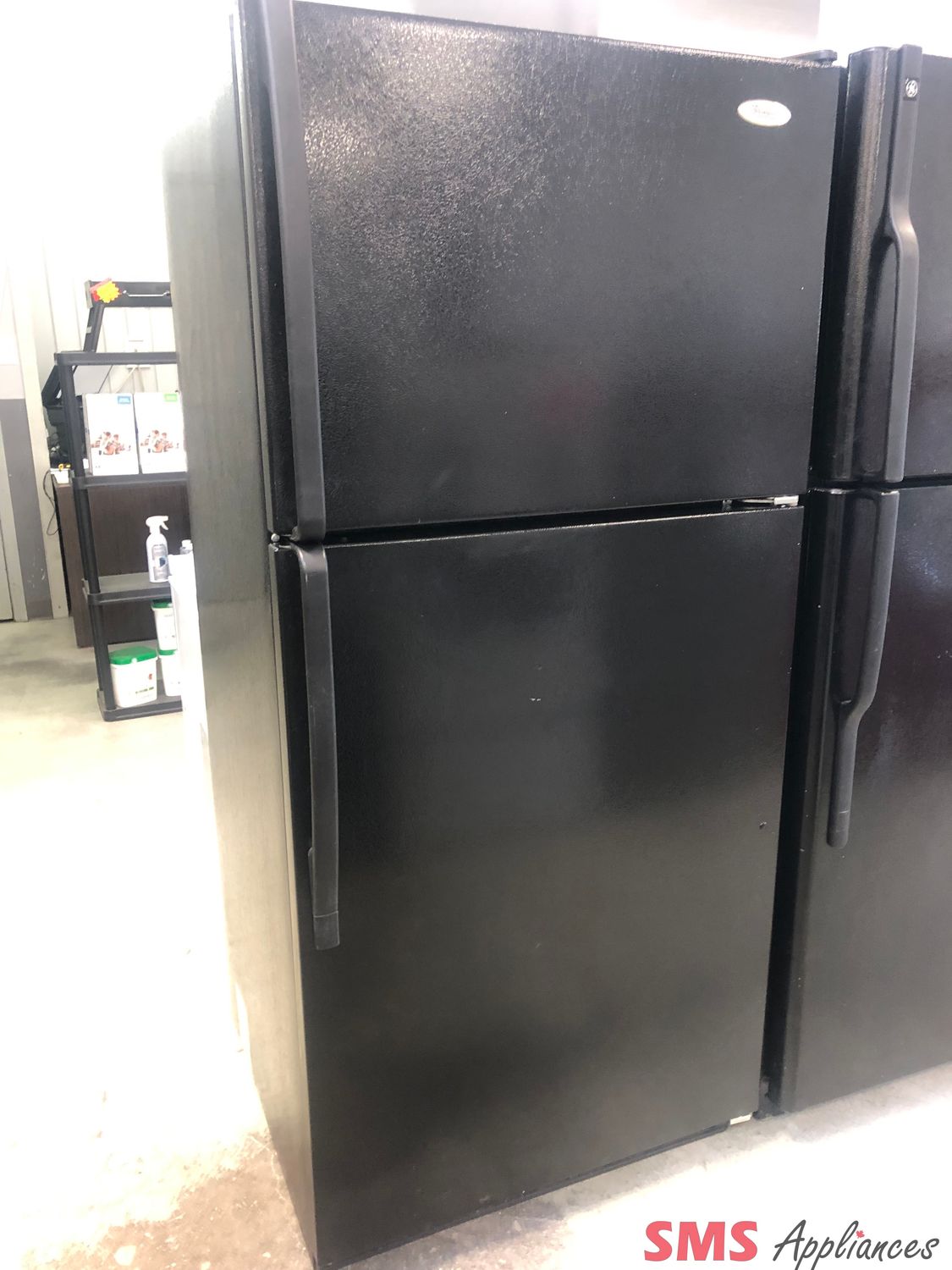 Whirlpool 30" Top Mount Refrigerator ET8FTEXSB01