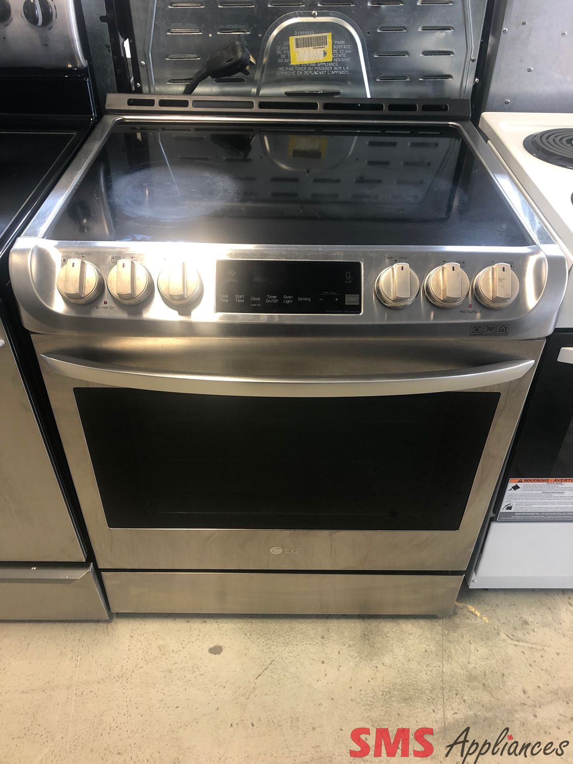 LG 30" Electric Stove LSE4611ST