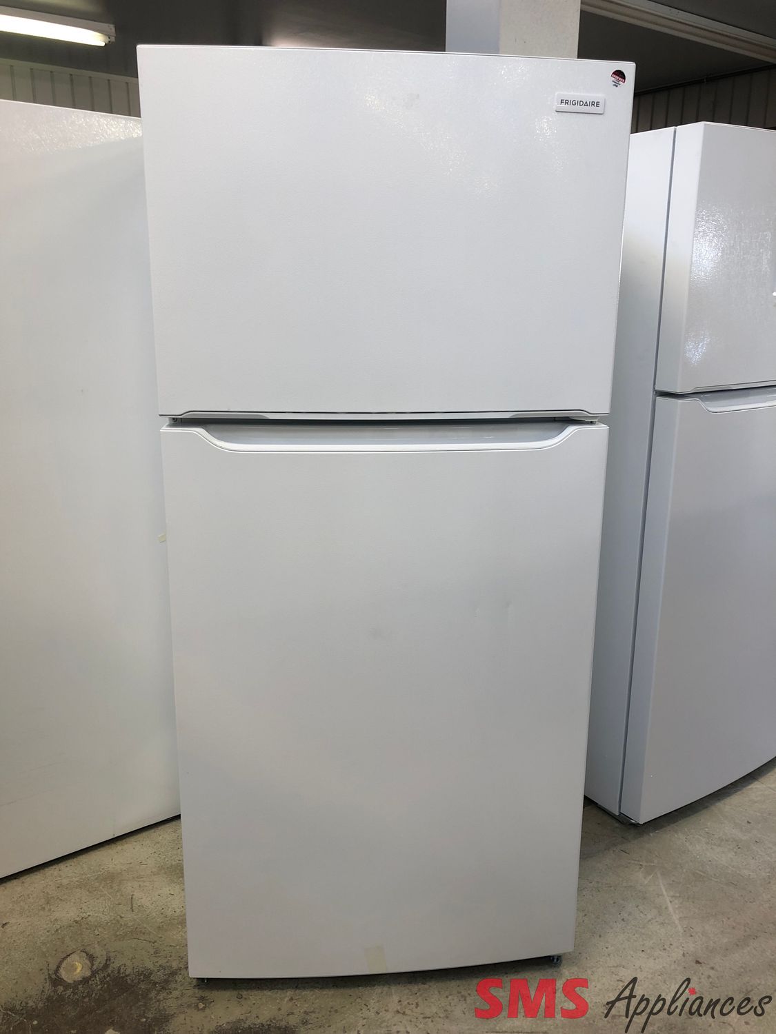 Open Box - Scrtach & Dent - Frigidaire 30" Top Mount Refrigerator FFTR1814WW