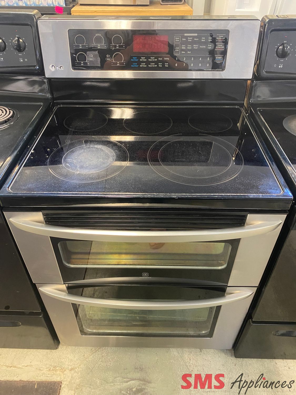 LG 30" Freestanding Electric Stove LDE3017ST