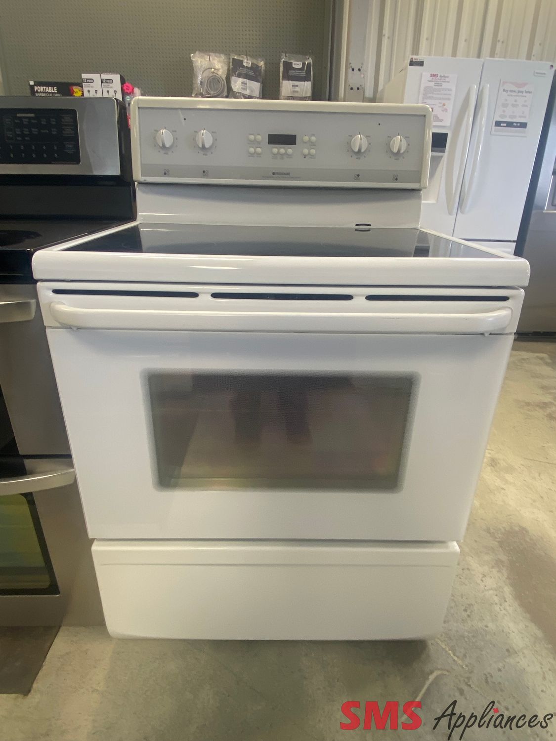 Frigidaire 30" Freestanding Electric Stove PFEF373AS1