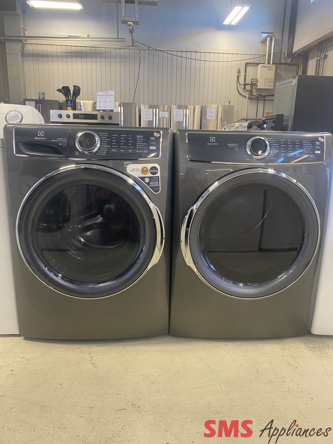 Open Box - Electrolux 27" Washer & Dryer Set ELFW7637AT / ELFE763CAT