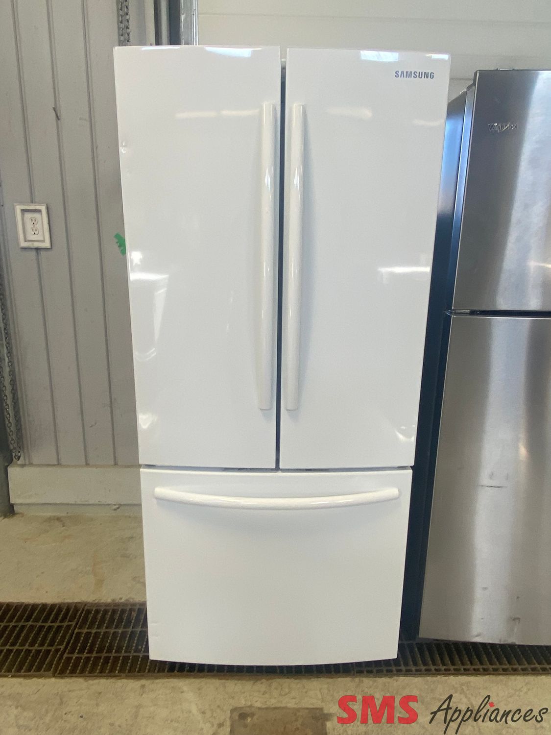 Samsung 30" French Door Refrigerator RF220NCTAWW