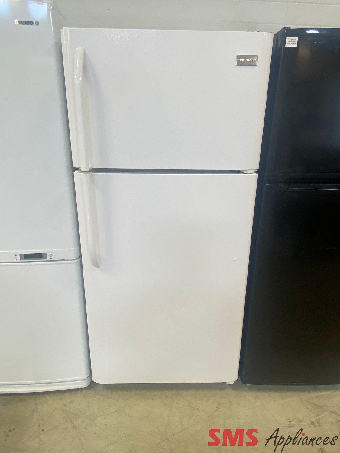 Frigidaire 30" Top Mount Refrigerator FFHT1826LW