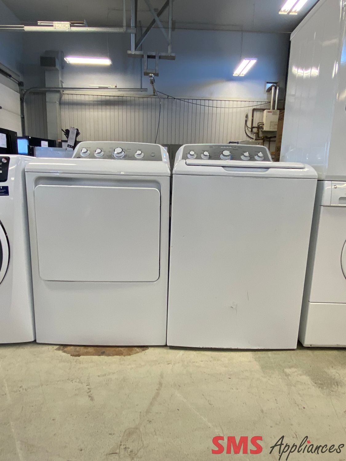 GE 27" Washer & Dryer Set GTW485BMMWS / GTD45EBMK0WS