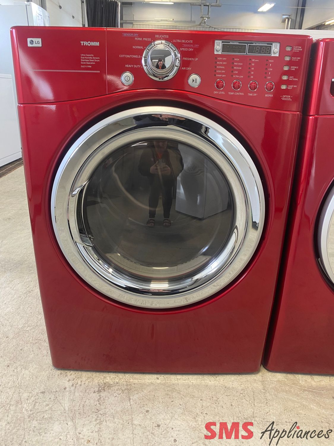 LG 27" Front Load Dryer DLE7177RM