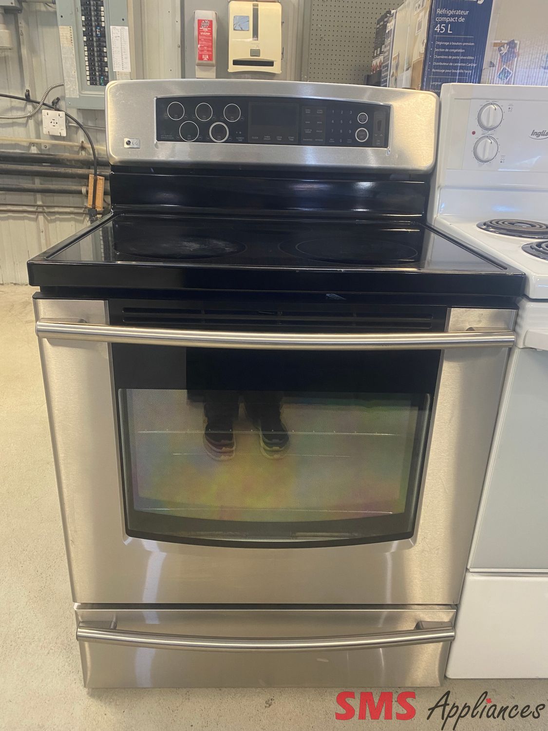 LG 30" Glass Top Stove LSC5622WS