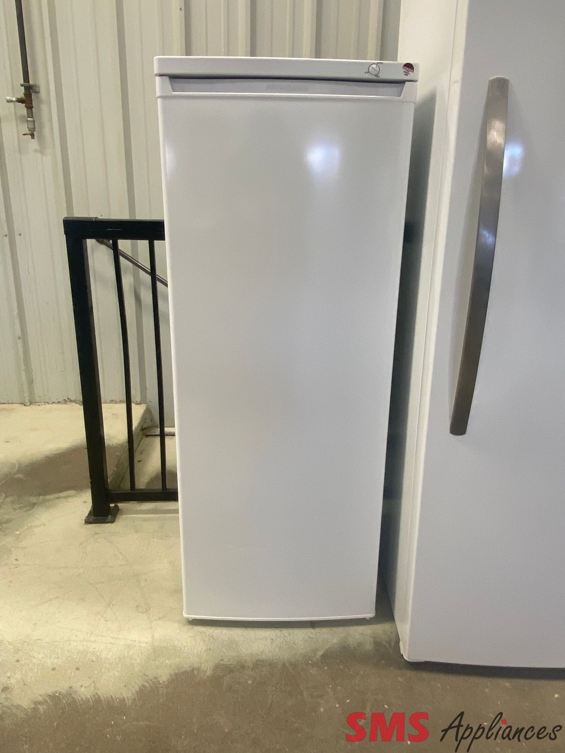 Open Box - Scratch & Dent - Frigidaire 22" Upright Freezer FFUM0623AW