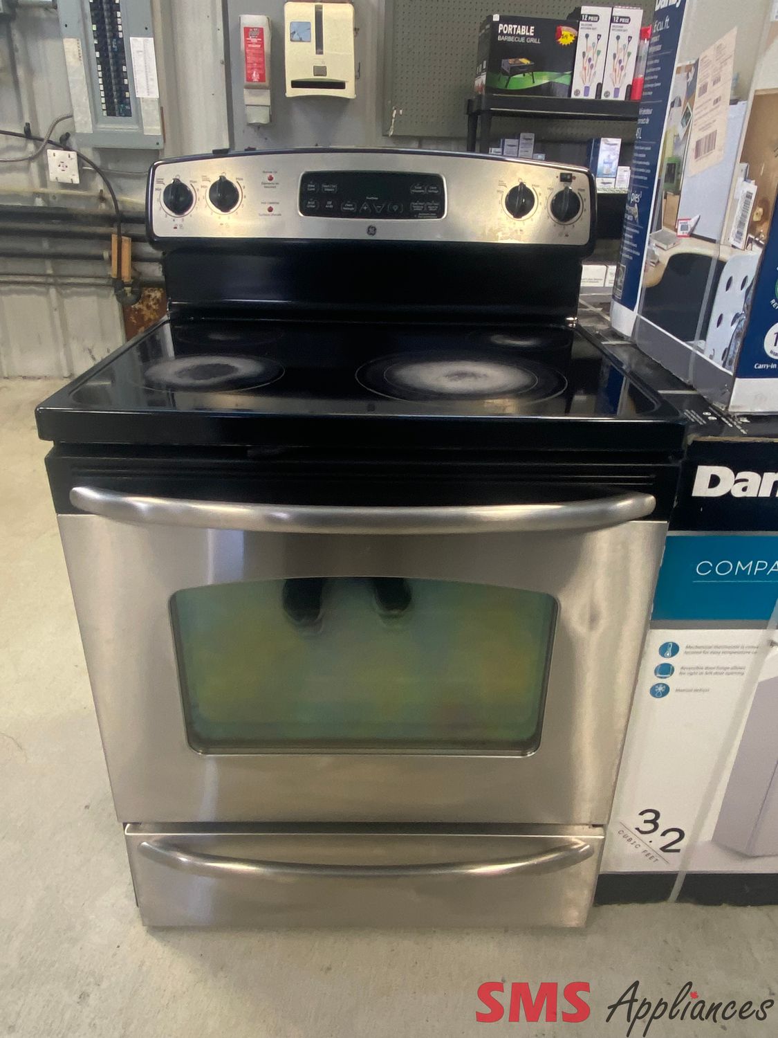 GE 30" Glass Top Stove JCBP66SMSS