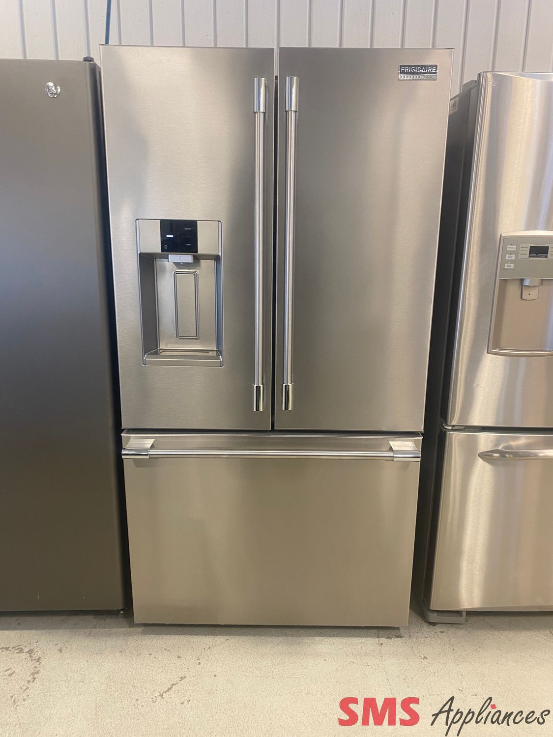 Frigidaire Professional 36" French Door Refrigerator PRFS2883AF