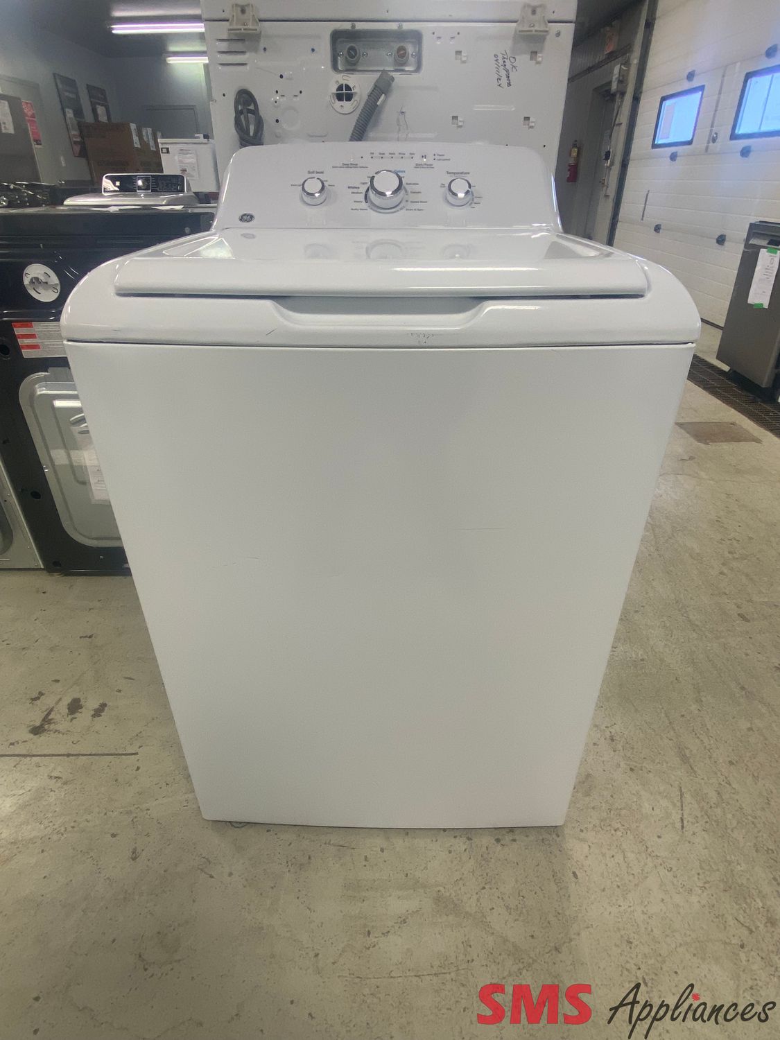 GE 27" Top Load Washer GTW330BMMWW