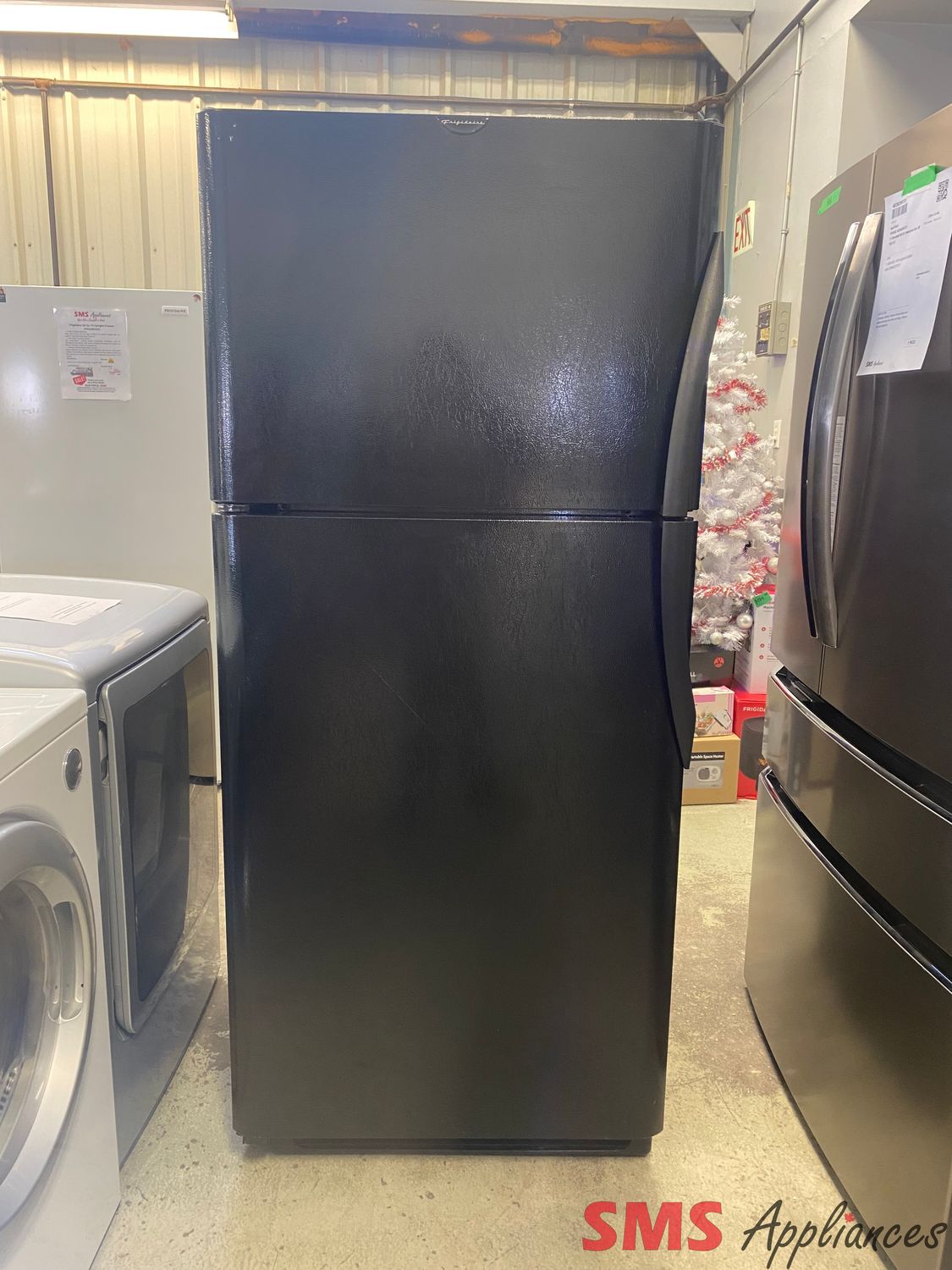 Frigidaire 30" Top Mount Refrigerator FRT21S6AB5