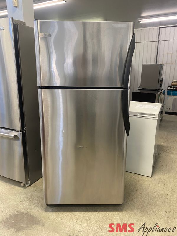 Frigidaire 30 Frigidaire 30" Top Mount Refrigerator FRT18HS6JK
