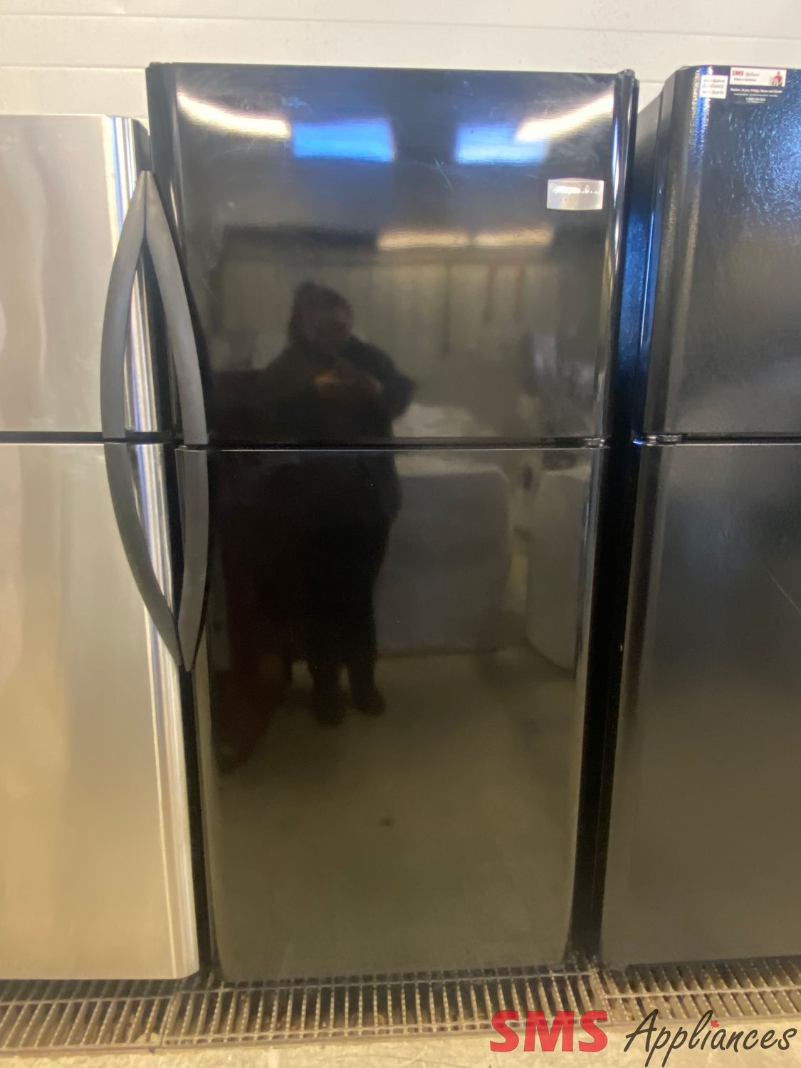 Frigidaire 30" Top Mount Refrigerator GLHT217HB