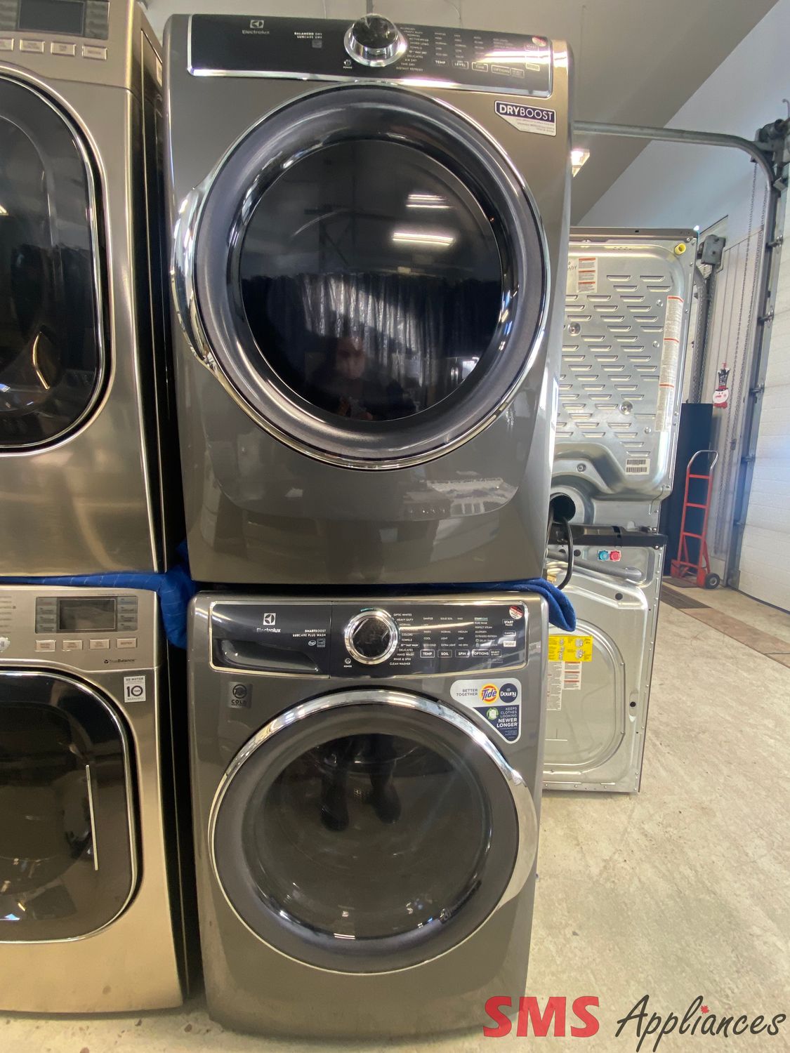 Open Box - Electrolux 27" Washer & Dryer Set ELFW7637AT / ELFE763CAT
