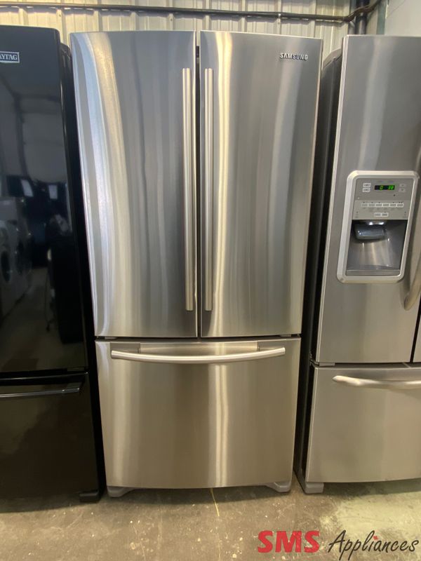 Samsung 33 Samsung 33" French Door Refrigerator RF197ACRS