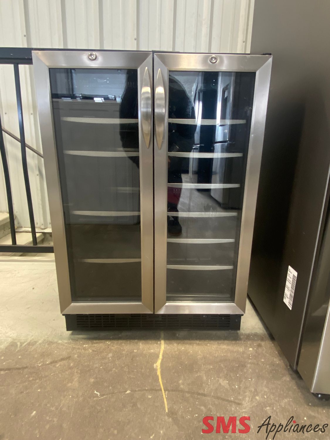 Danby Silhouette 24" Beverage Cooler / Wine Cooler DBC2760BLS