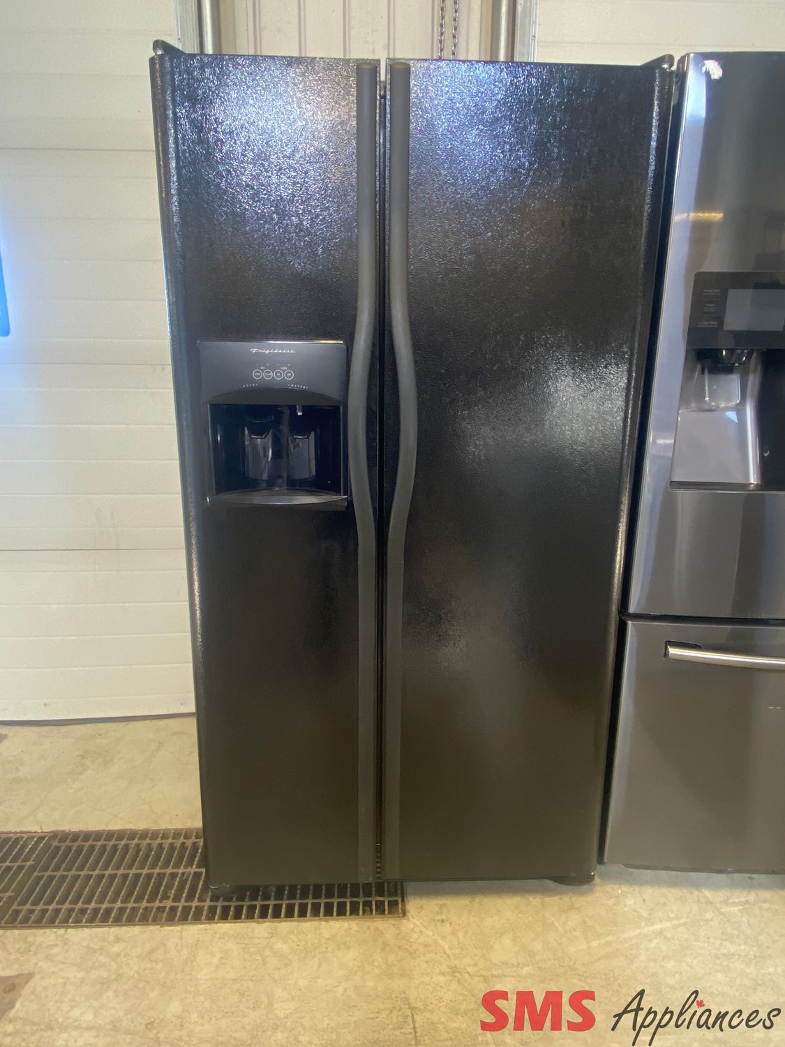 Frigidaire 36" Side by Side Refrigerator FRS6R4EBB