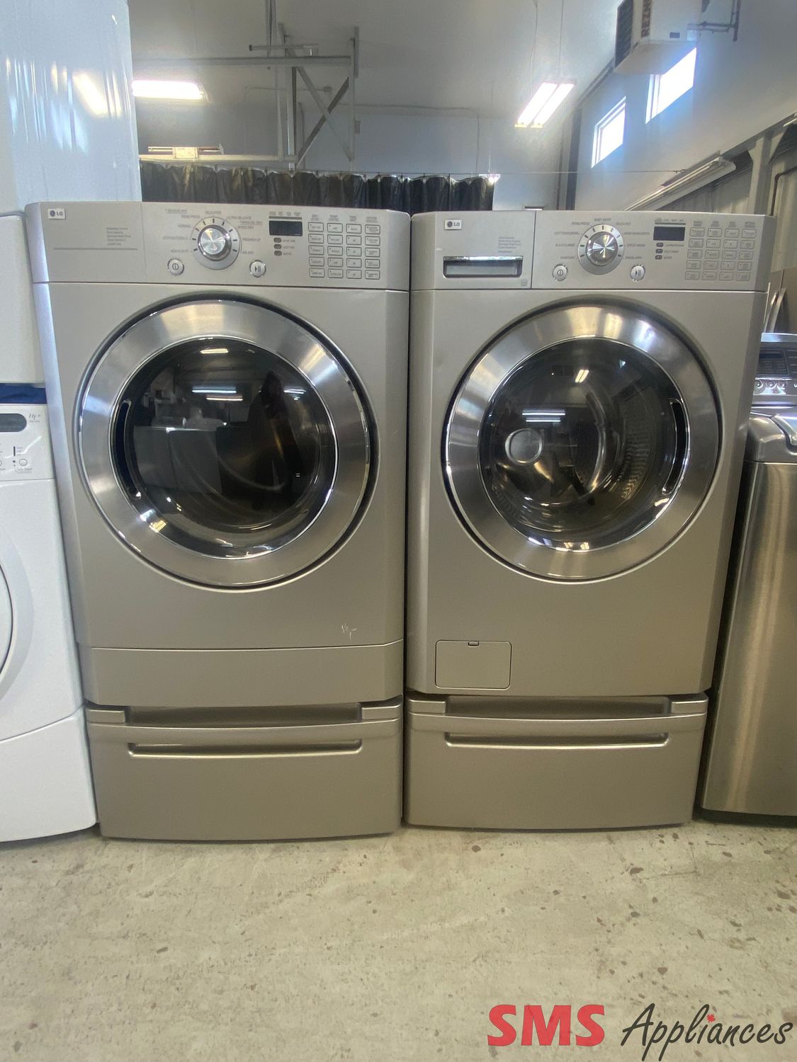 LG 27" Washer & Dryer Set WM2496HSM / DLE9577SM