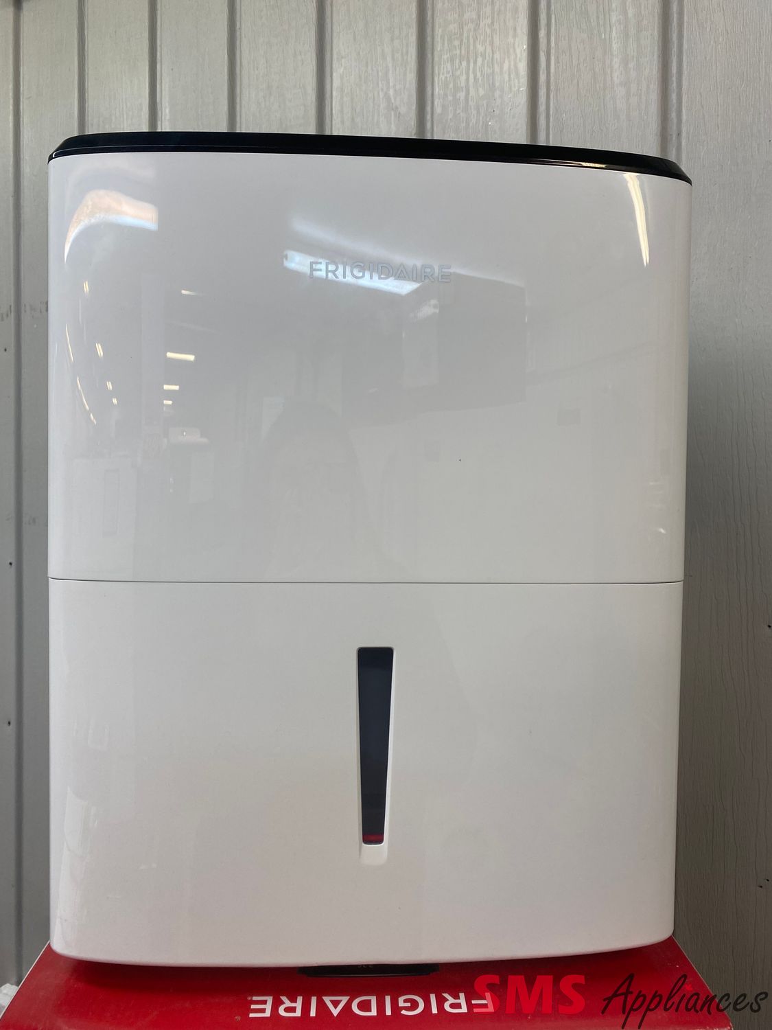 Open Box - Frigidaire Dehumidifier 35 pt. FFAD3534AW1