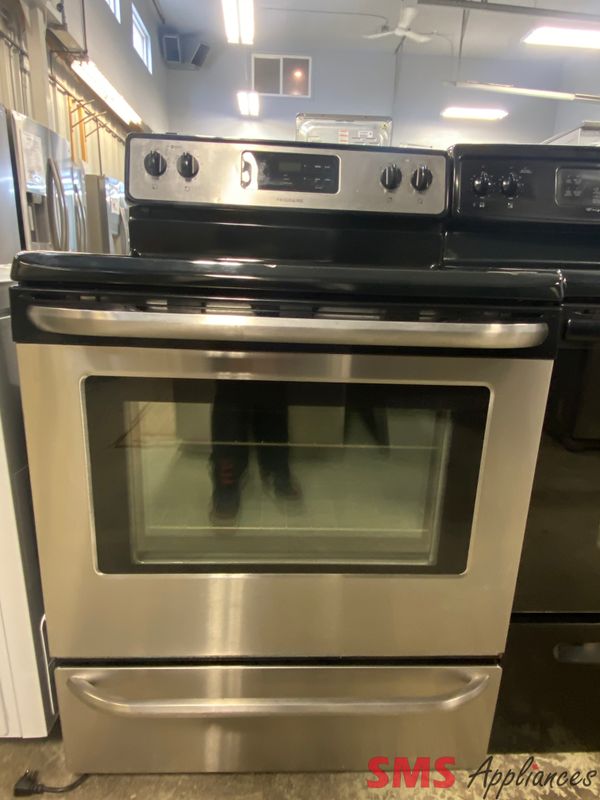 Frigidaire 30 Frigidaire 30" Glass Top Stove CFEF3048LSM