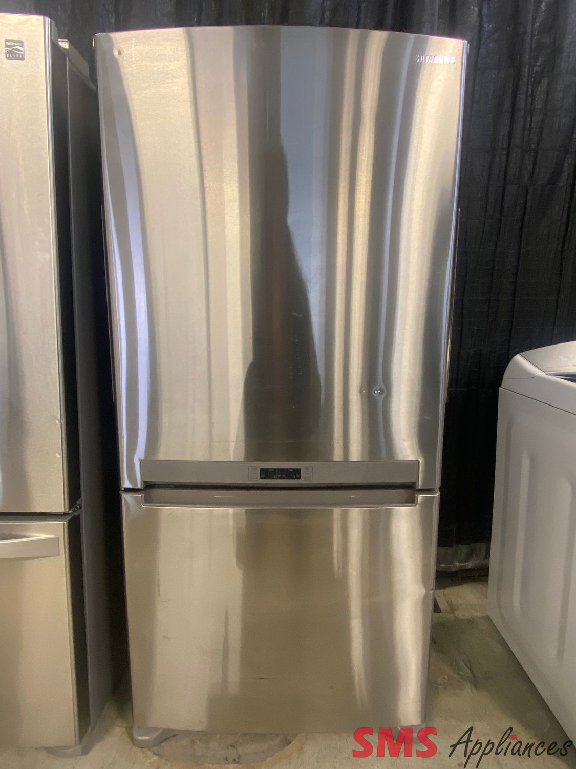 Samsung 33" Bottom Mount Refrigerator RB194ACRS