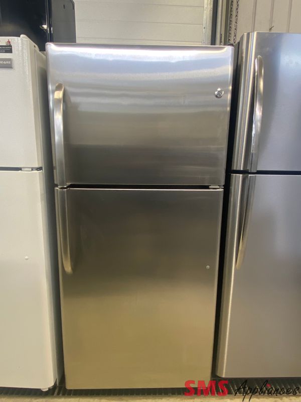 GE 30" Top Mount Refrigerator GTRS0KBZLSS