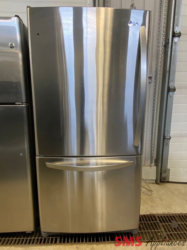 LG 33 LG 33" Bottom Mount Refrigerator LDC22778ST