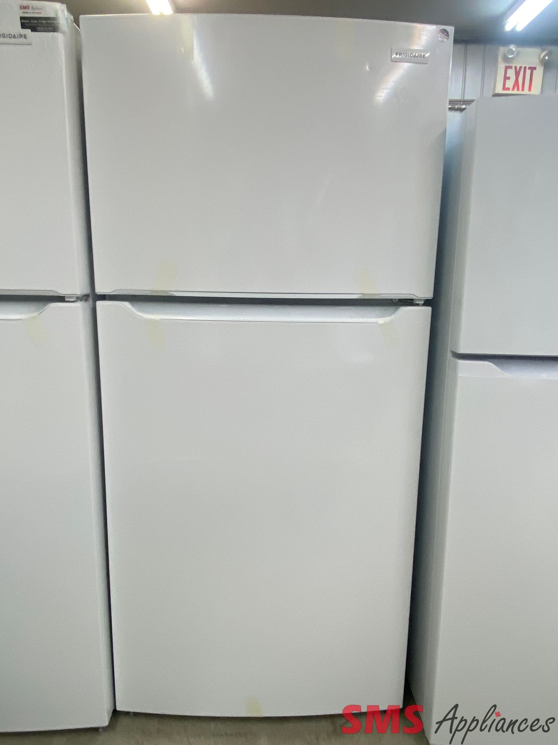 Open Box - Scratch & Dent - Frigidaire 30" Top Mount Refrigerator FFTR1835VW