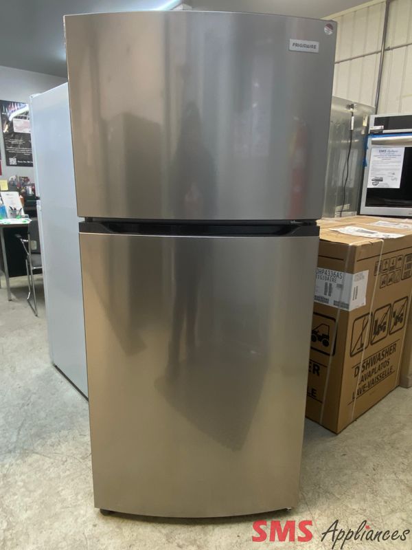 Open Box - Scratch & Dent - Frigidaire 28 Open Box - Scratch & Dent - Frigidaire 28" Top Mount Refrigerator FFHT1425VV