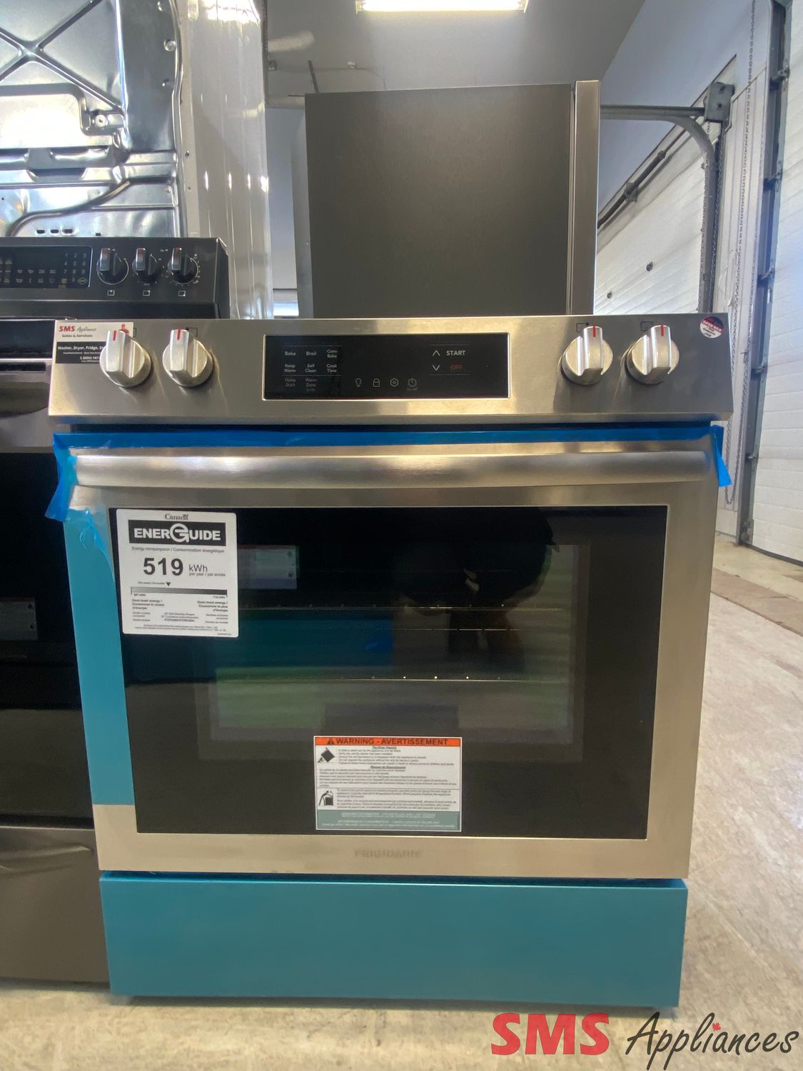 Open Box - Scratch & Dent - Frigidaire 30" Glass Top Stove FCFE308CAS