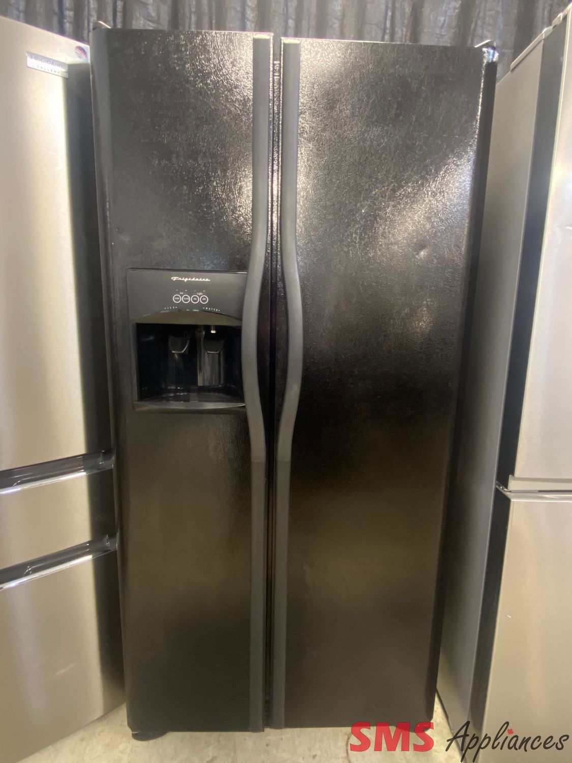 Frigidaire 33" Side by Side Refrigerator FRS3HR5JB