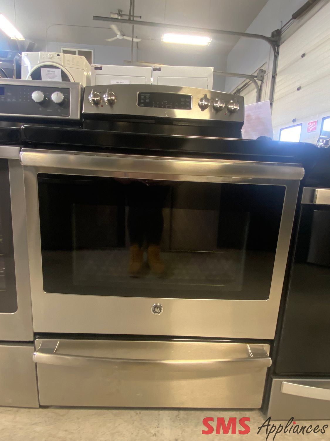 GE 30" Glass Top Stove JCB830SFSS