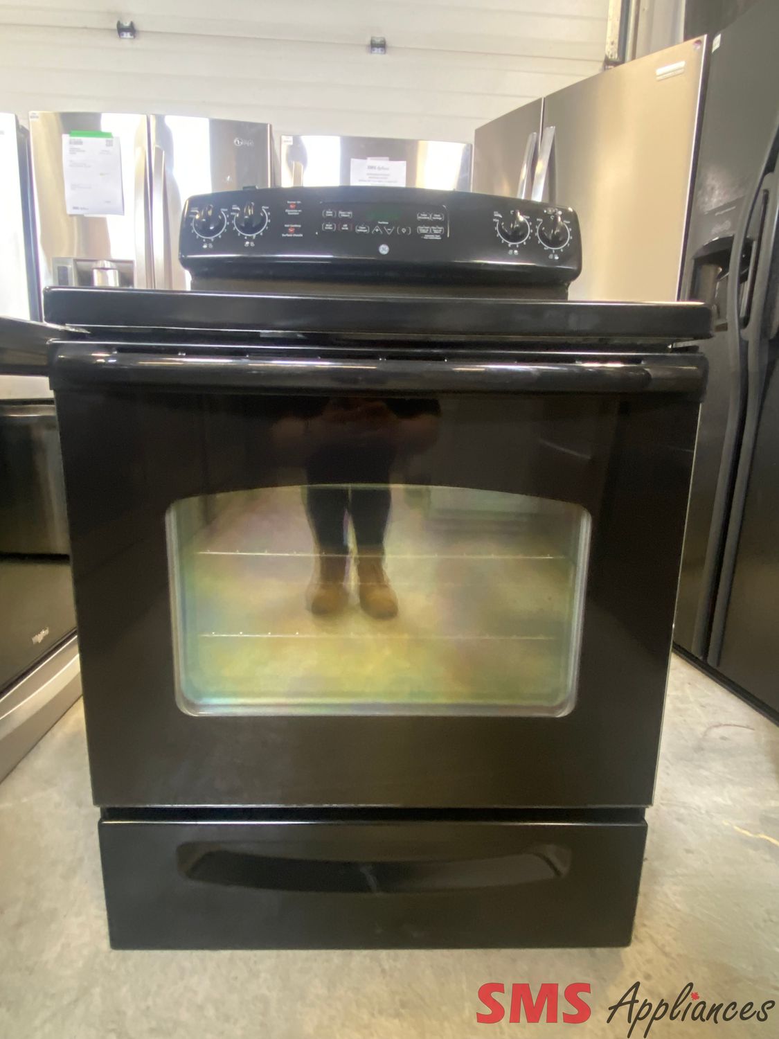 GE 30" Glass Top Stove JBP66DMBB