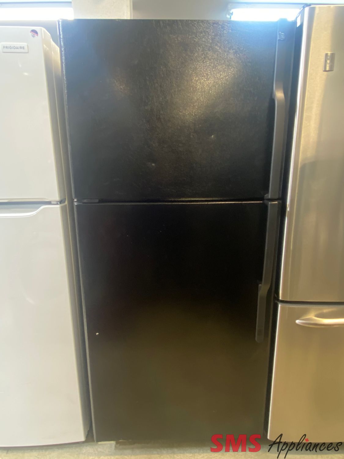 GE 30" Top Mount Refrigerator GTS181BRXRBB
