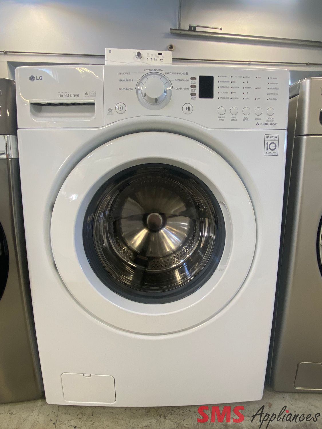 LG 27" Front Load Washer WM2140CW