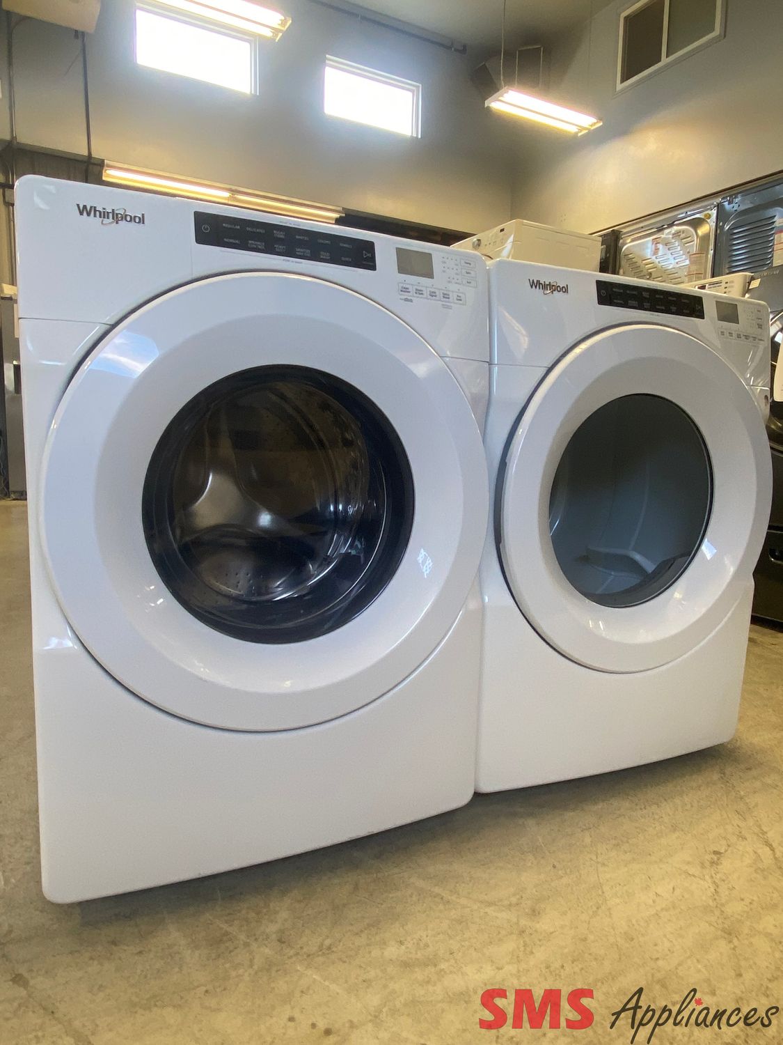 Open Box - Scratch & Dent - Whirlpool Washer (Refurbished) and Dryer Set WFW560CHW0 / YWED5620HW