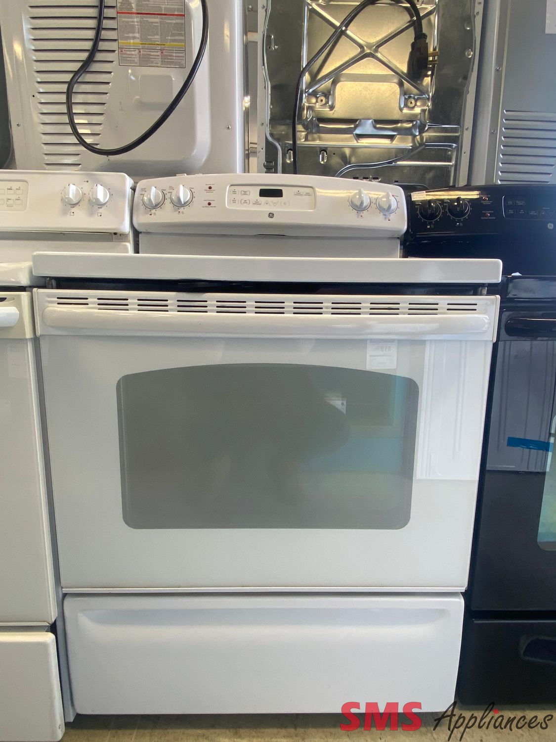 GE 30" Glass Top Stove JCBP65DPWW