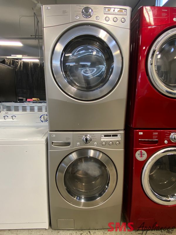 LG Washer and Dryer Set WM2455HS / DLE5955S