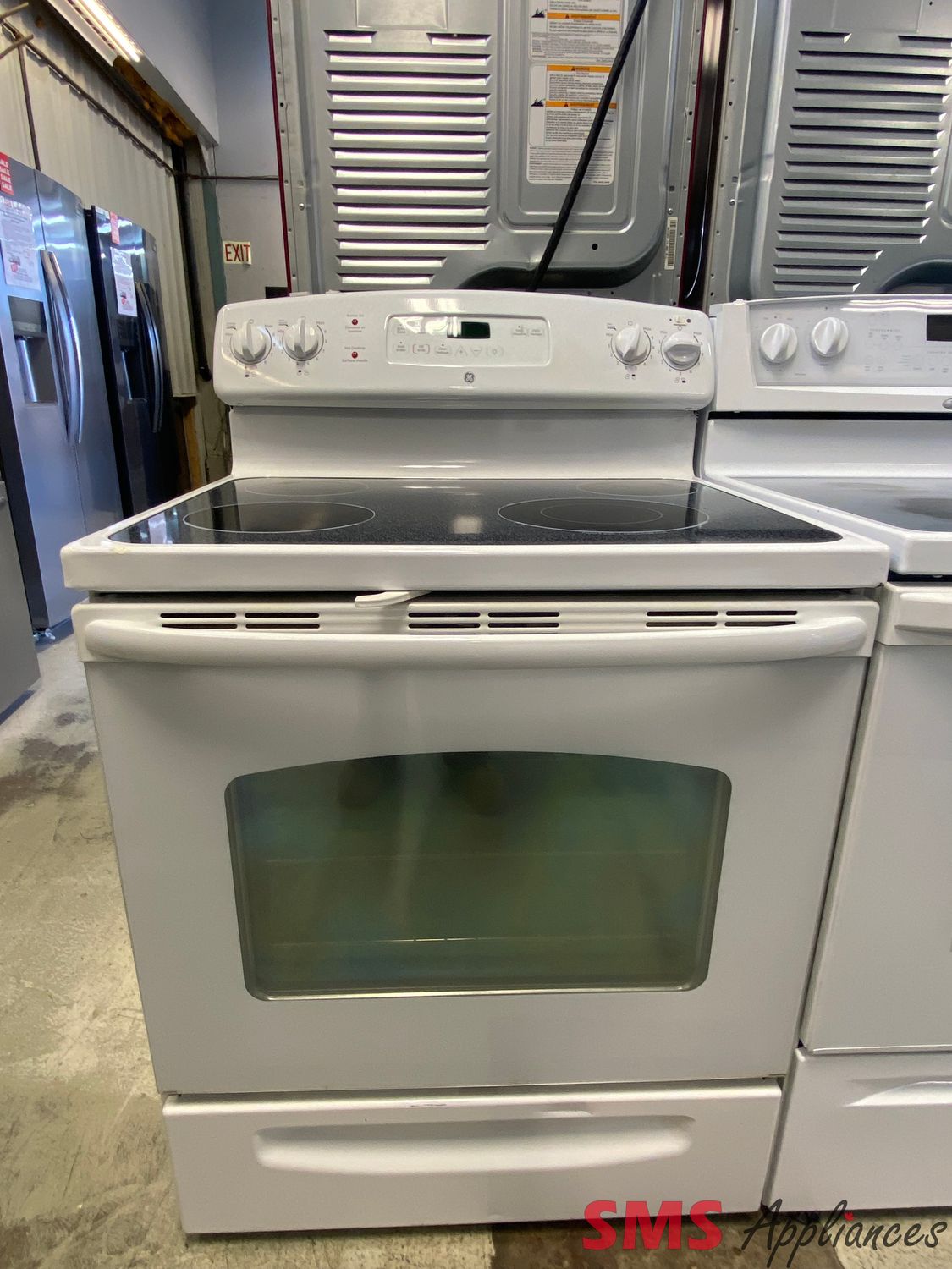 GE 30" Glass Top Stove JCBP65D0MRWW