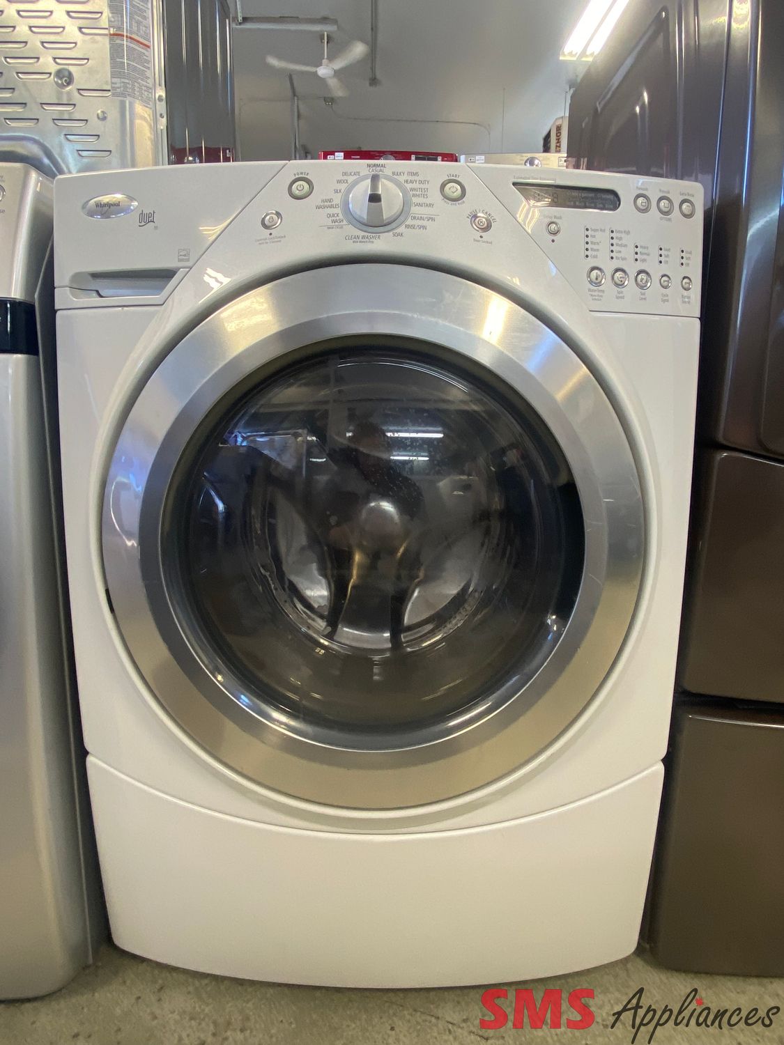Whirlpool 27" Front Load Washer WFW9400SW