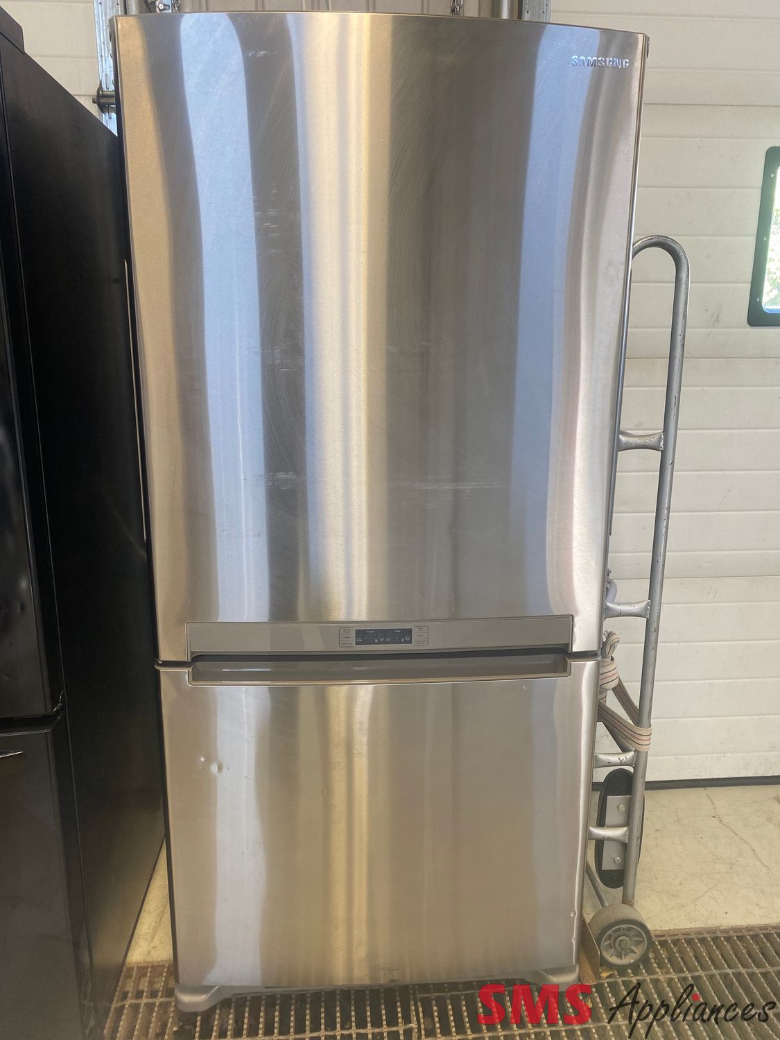 Samsung 33" Bottom Mount Refrigerator RB194ACRS
